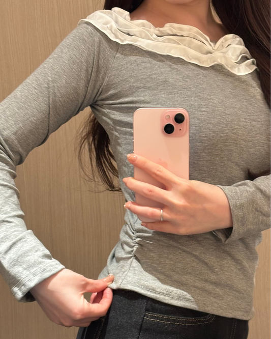 肩フリルオフショルトップス