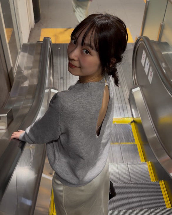 [produced by 莉子] バックオープンニットトップス