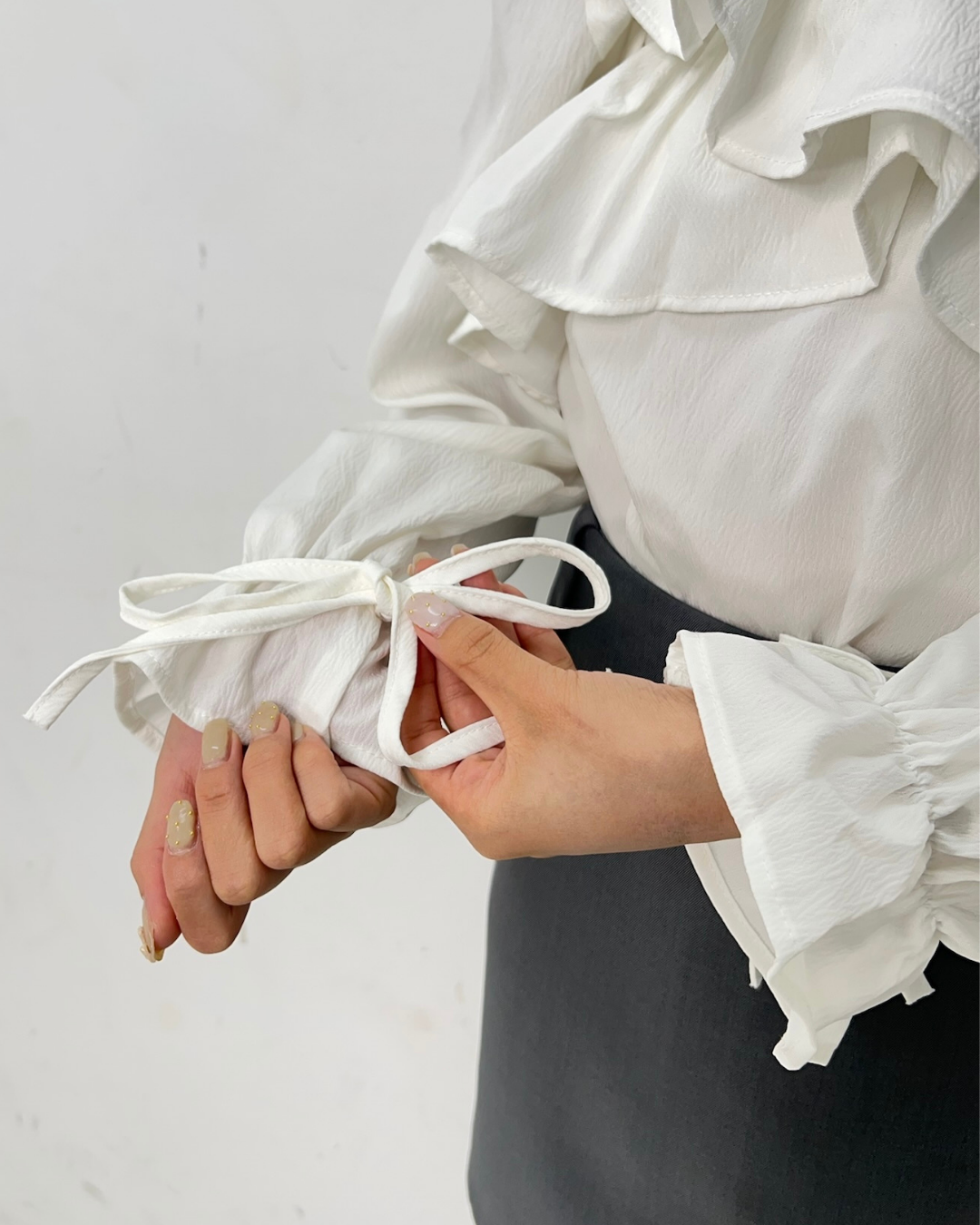 クロスフリル リボンブラウス