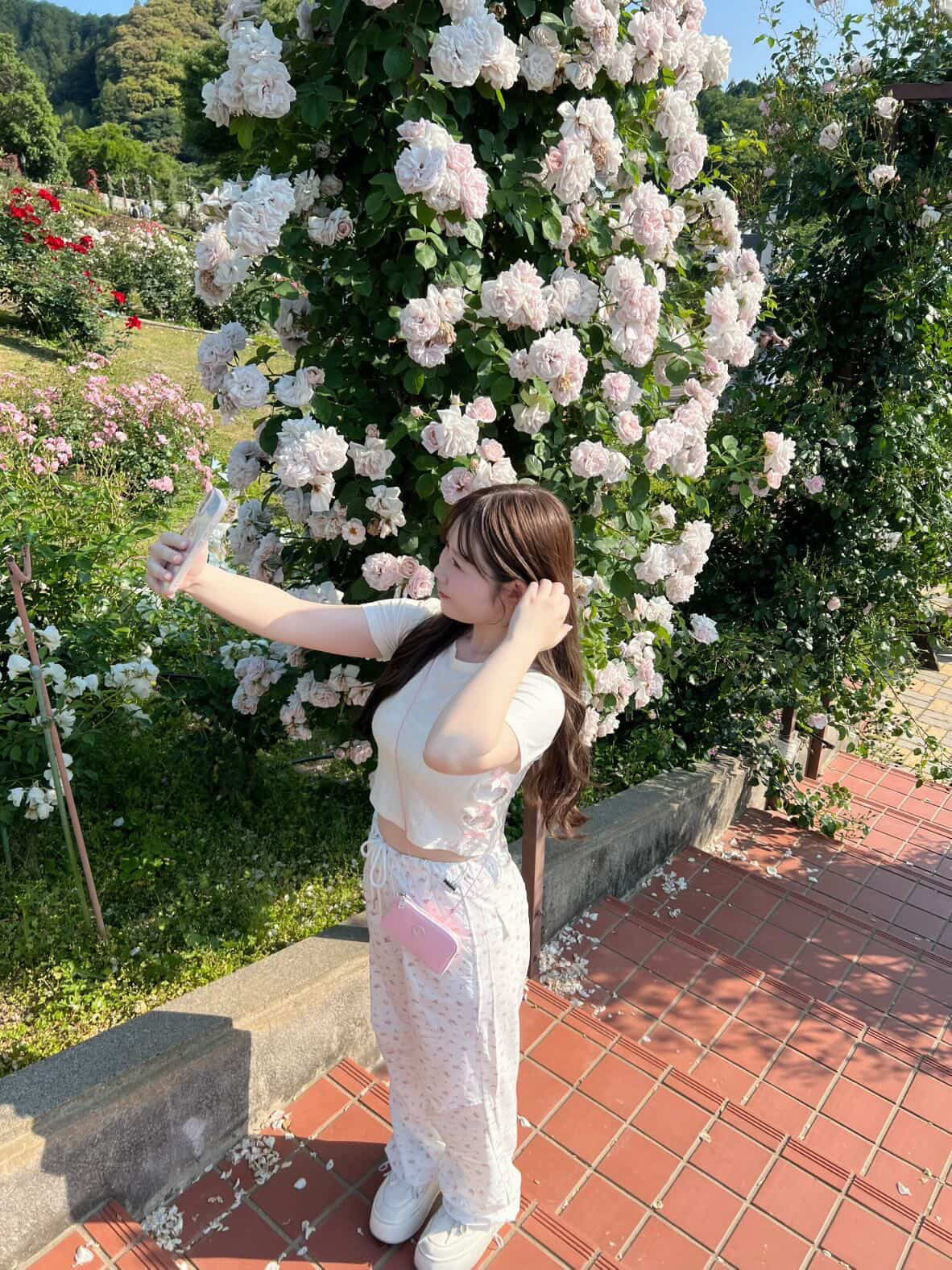 [produced by ゆづき] 花柄カーゴパンツ