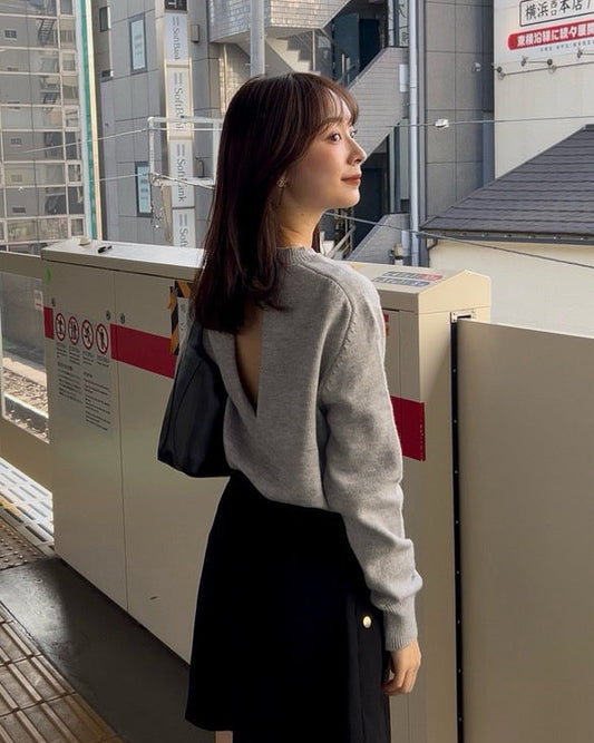 [produced by 莉子] バックオープンニットトップス