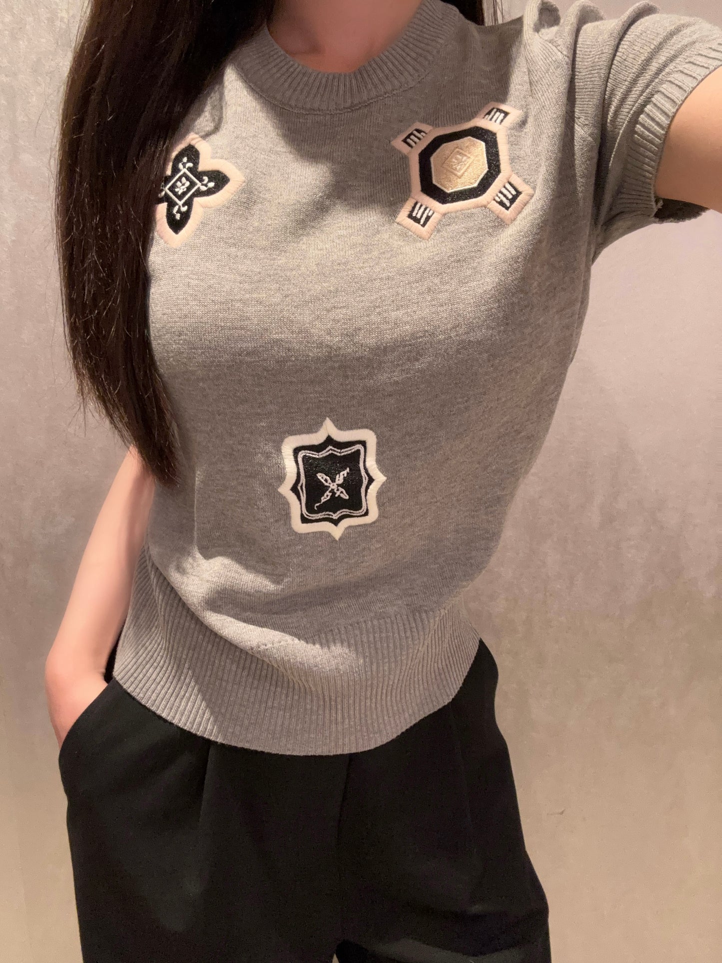 エンブレムワッペンサマーニット