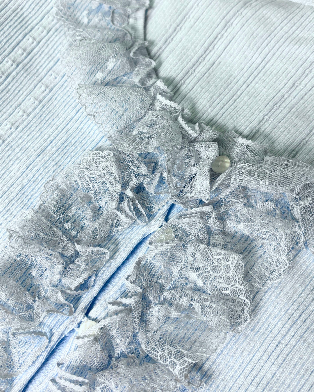 フリルフレアカーディガン