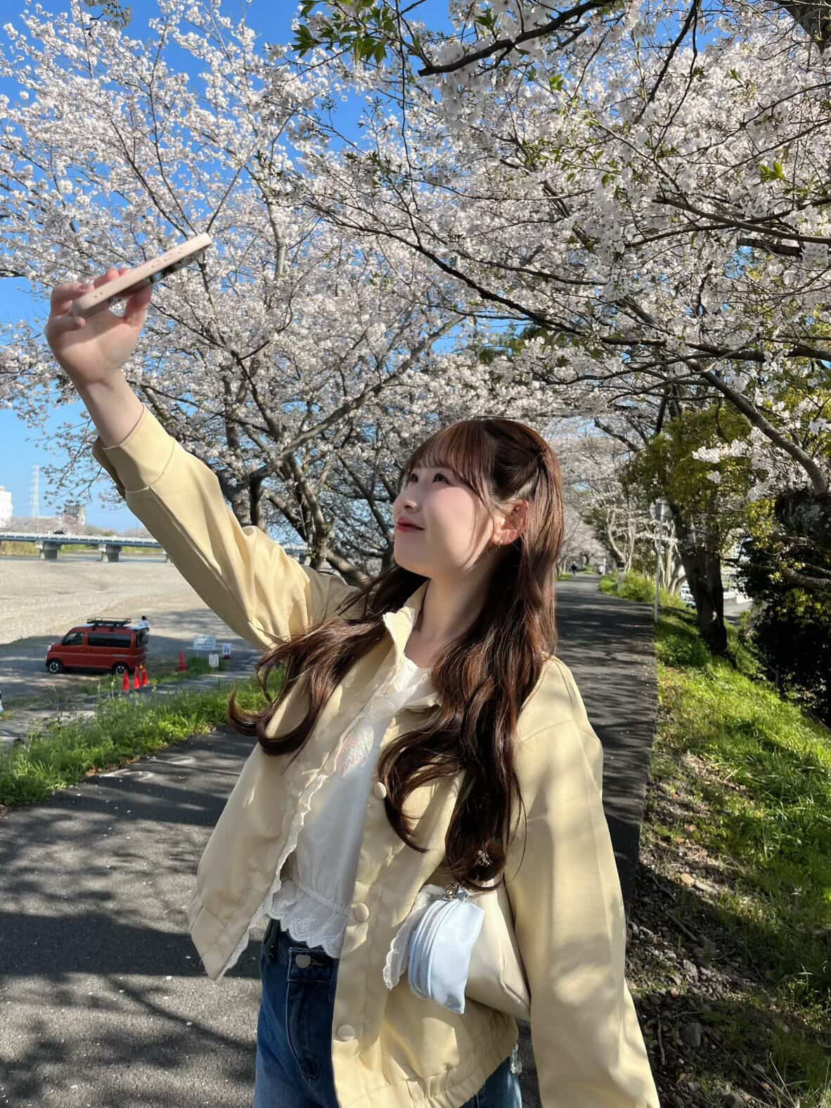 [produced by ゆづき] フリルボタンクリームブルゾン